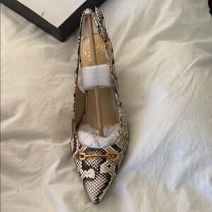 Elegant Snakeskin Pattern Women's Shoe